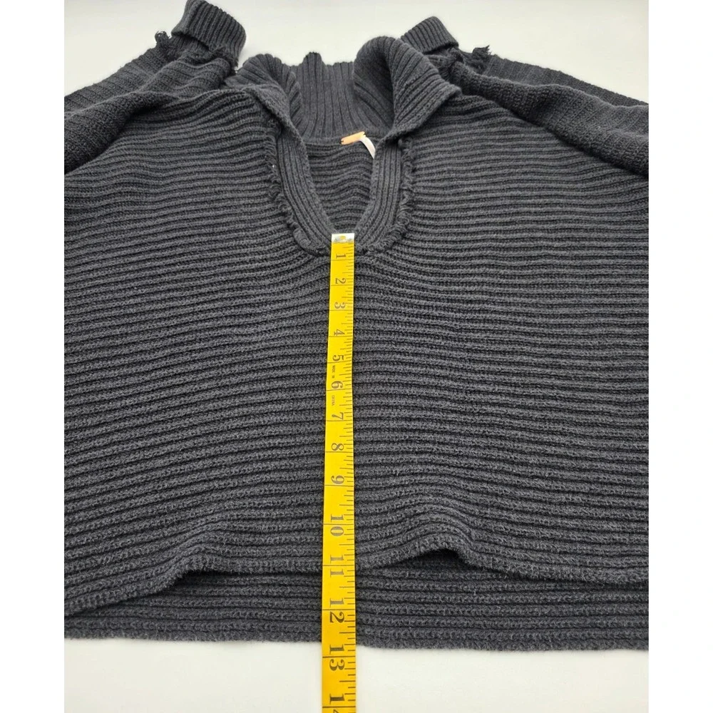 womens free people‎ oversized cropped sweater xs black fits like medium collared